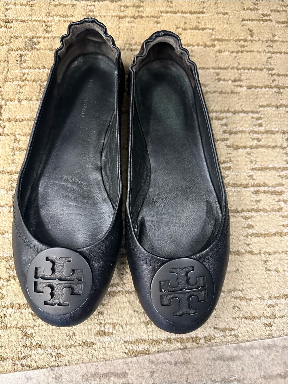 Tory Burch Black Leather Logo Round-Toe Ballet Flats